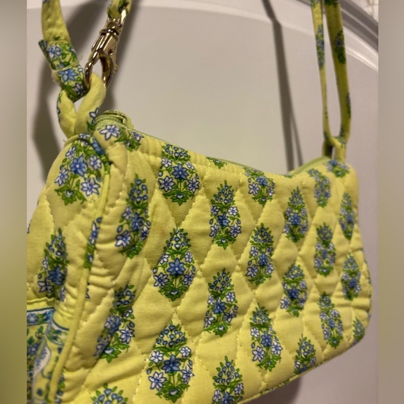 Vera Bradley Bright Green with Floral Design Small Purse - Picture 6 of 6